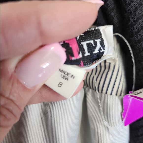 VERONICA BEARD SZ 8 PIN STRIPE BLAZER - Picture 10 of 11